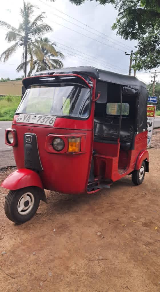 Bajaj 4 stroke 2010 - භාවිතා කරන ලද ත්‍රිරෝද රථය sale in Sri Lanka - patpat.lk