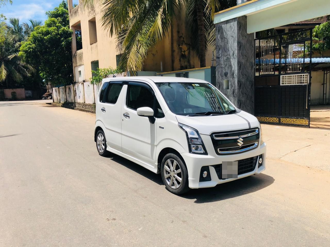 Suzuki Wagon R 2018 - භාවිතා කරන ලද කාර් sale in Sri Lanka - patpat.lk