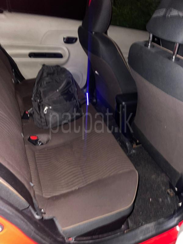 Toyota Aqua 2012 - භාවිතා කරන ලද කාර් sale in Sri Lanka - patpat.lk