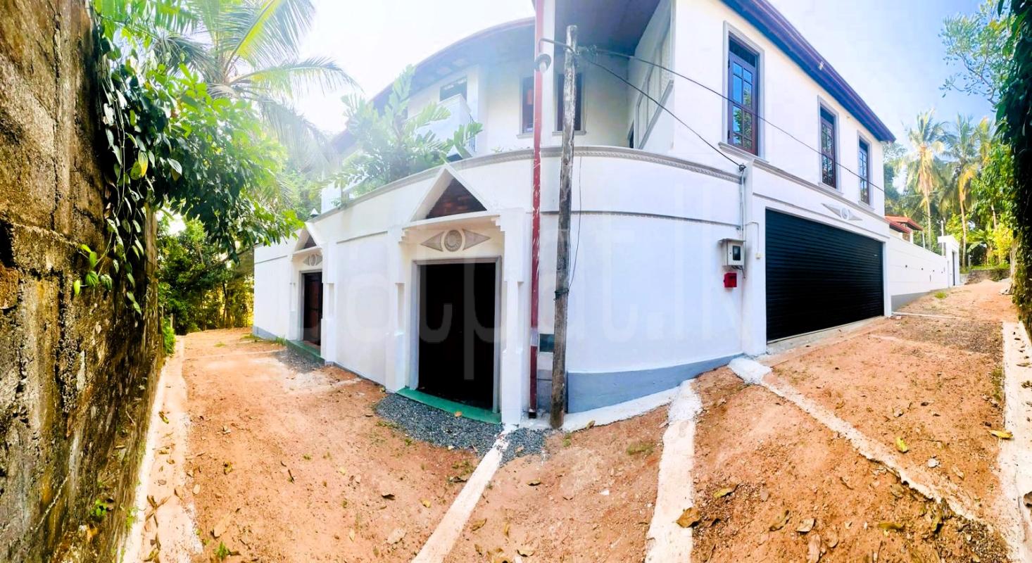 House for Sale in Makola