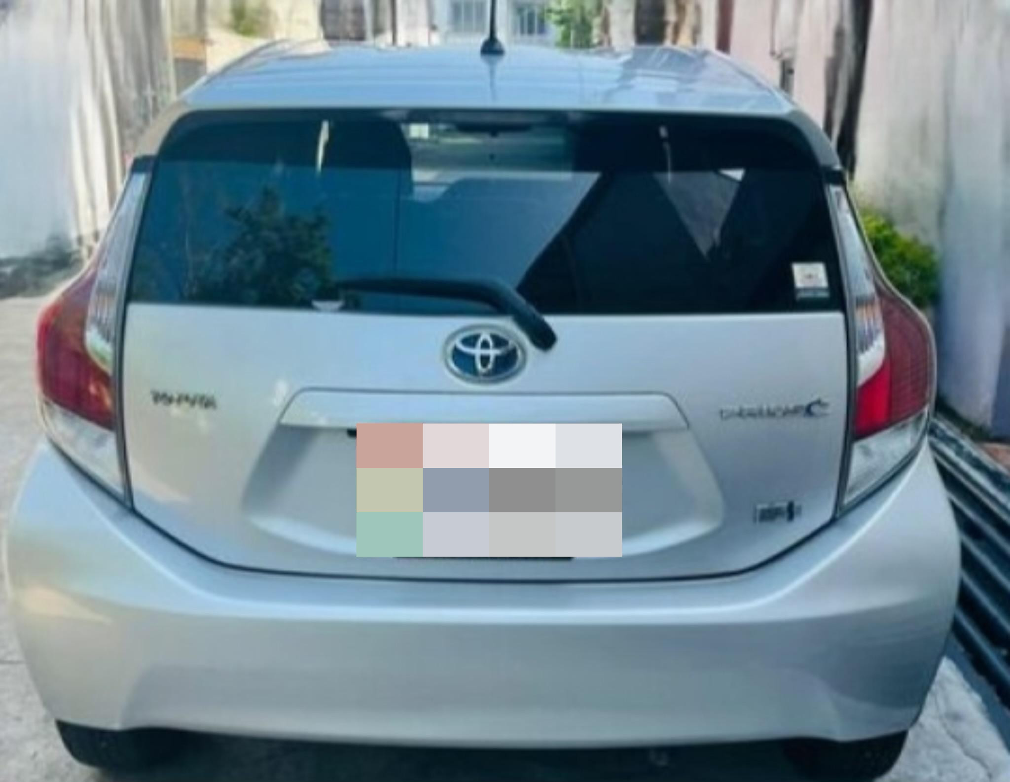 Toyota Aqua 2015 - பயன்படுத்தப்பட்டது கார் sale in Sri Lanka - patpat.lk