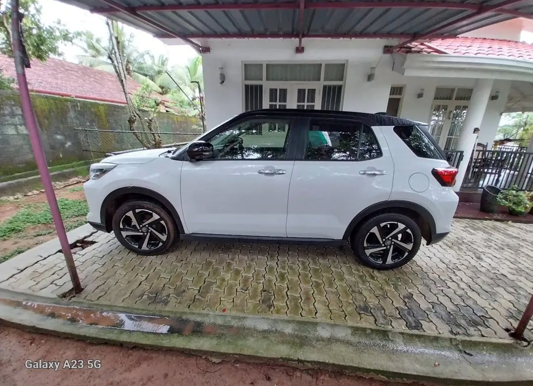 Toyota Raize 2025 - பயன்படுத்தப்பட்டது SUV sale in Sri Lanka - patpat.lk
