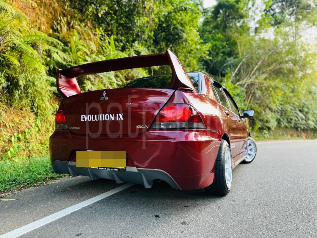 Advertisement image 1