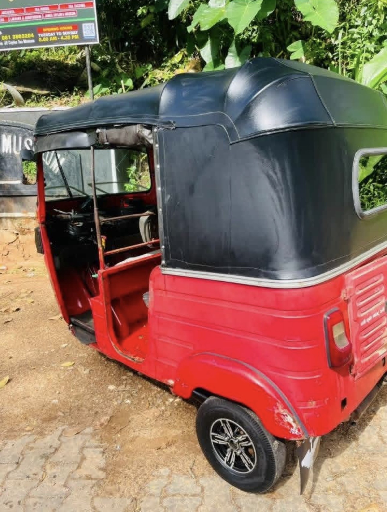 Bajaj 4 stroke 2014 - Used Three wheeler sale in Sri Lanka - patpat.lk