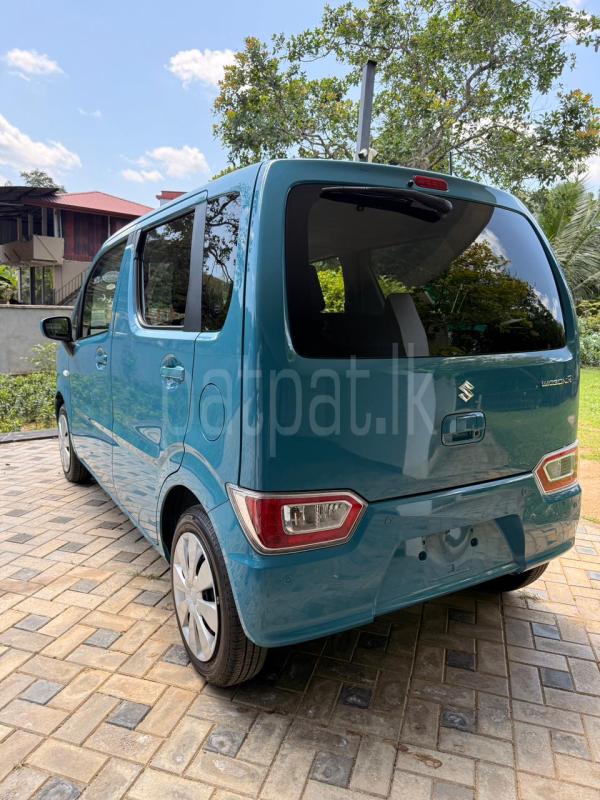 Advertisement image 6