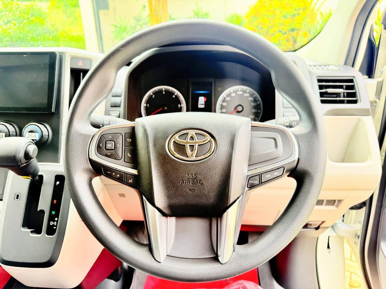 Toyota Hiace 2026 - Brand New Van sale in Sri Lanka - patpat.lk