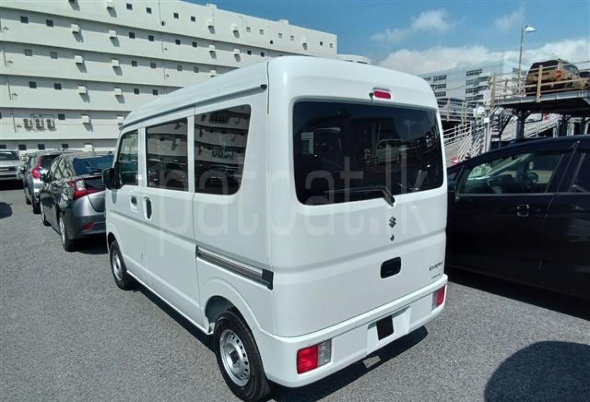 Advertisement image 1