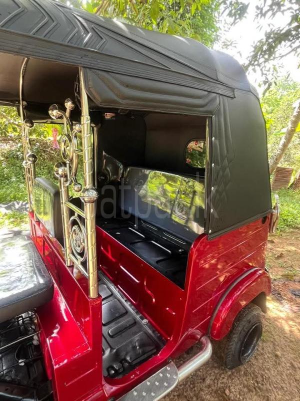 Bajaj 4 stroke 2010 - Used Three wheeler sale in Sri Lanka - patpat.lk