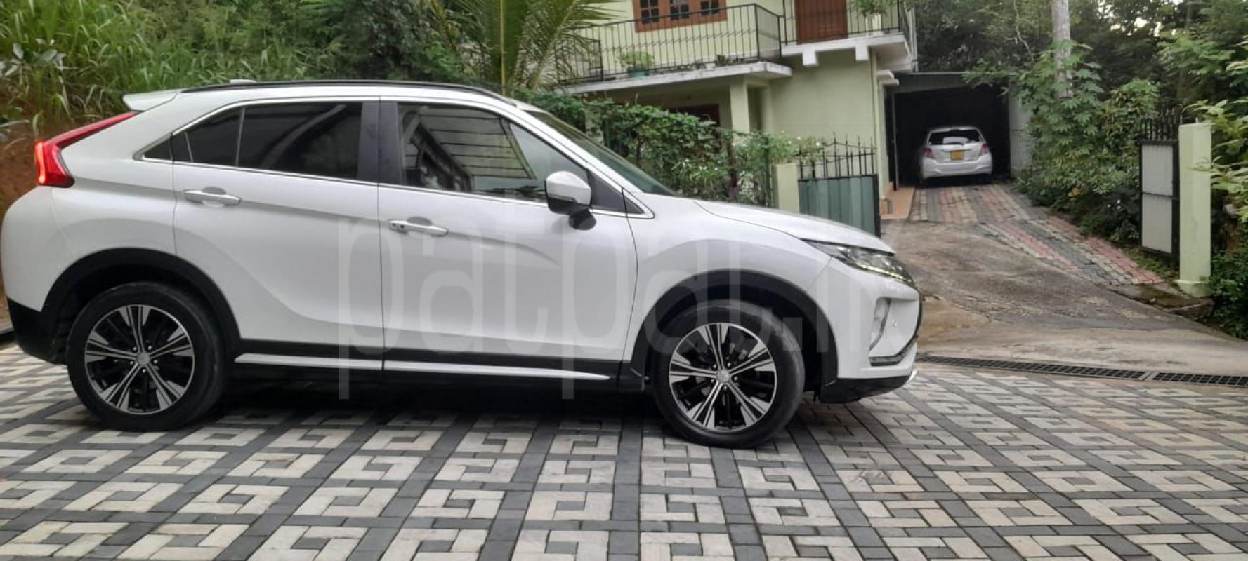 Advertisement image 4