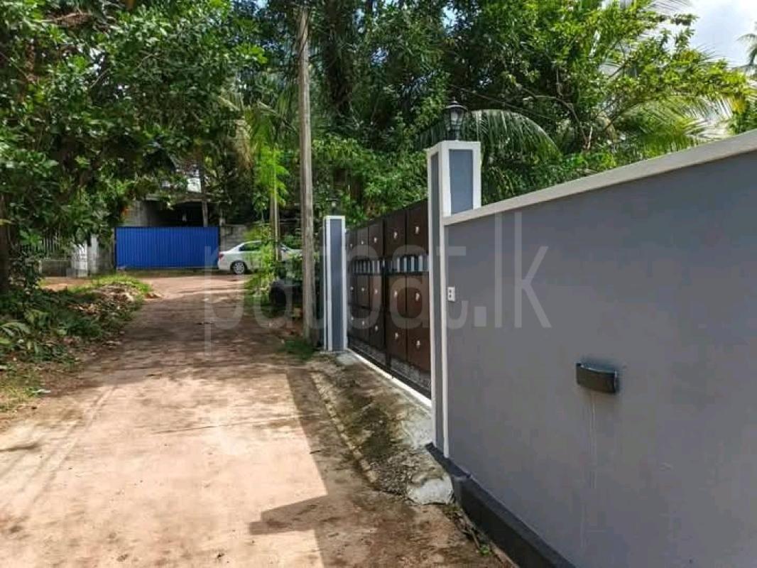House for Sale in Nittambuwa