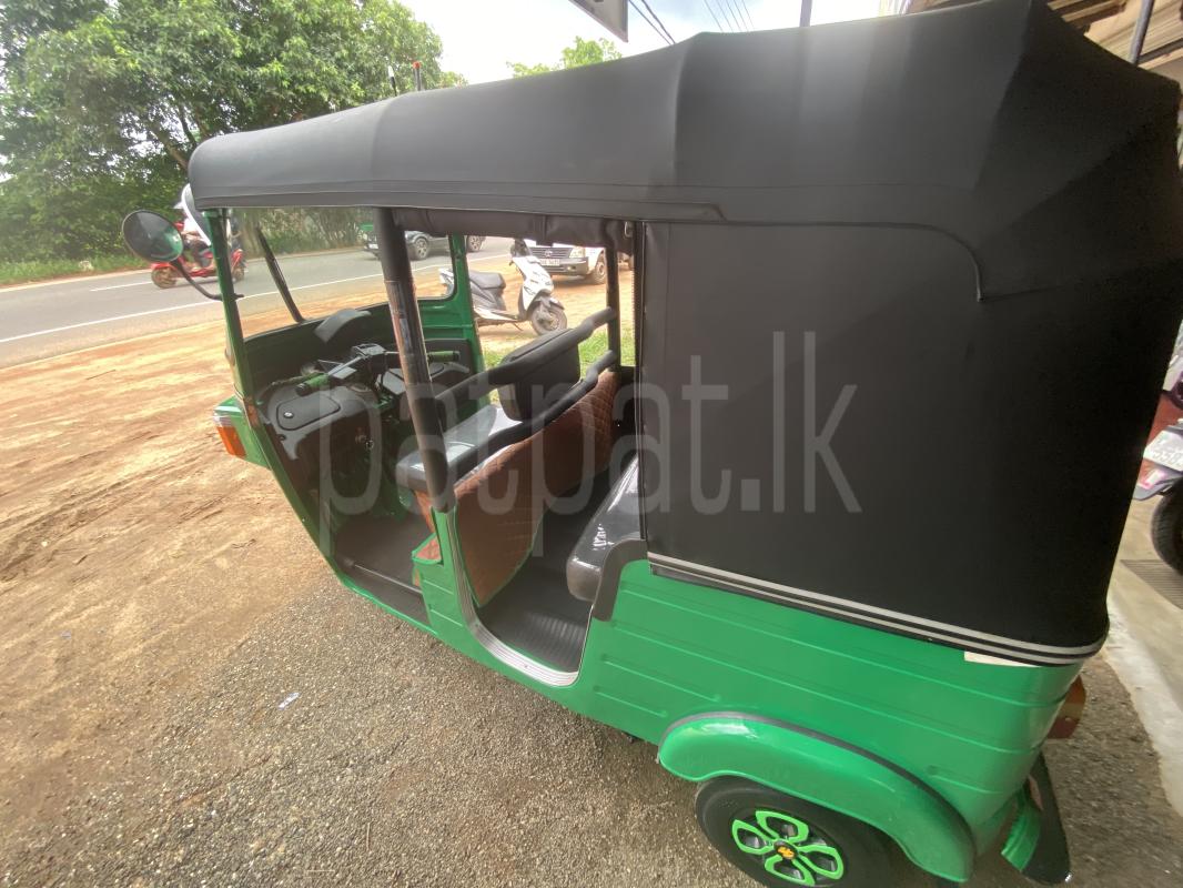 Bajaj Three Wheel 2011 - Used Three wheeler sale in Sri Lanka - patpat.lk