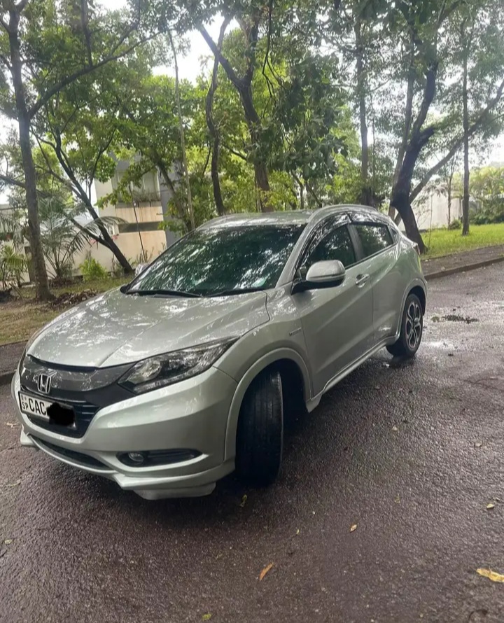 Honda Vezel 2014 - பயன்படுத்தப்பட்டது SUV sale in Sri Lanka - patpat.lk