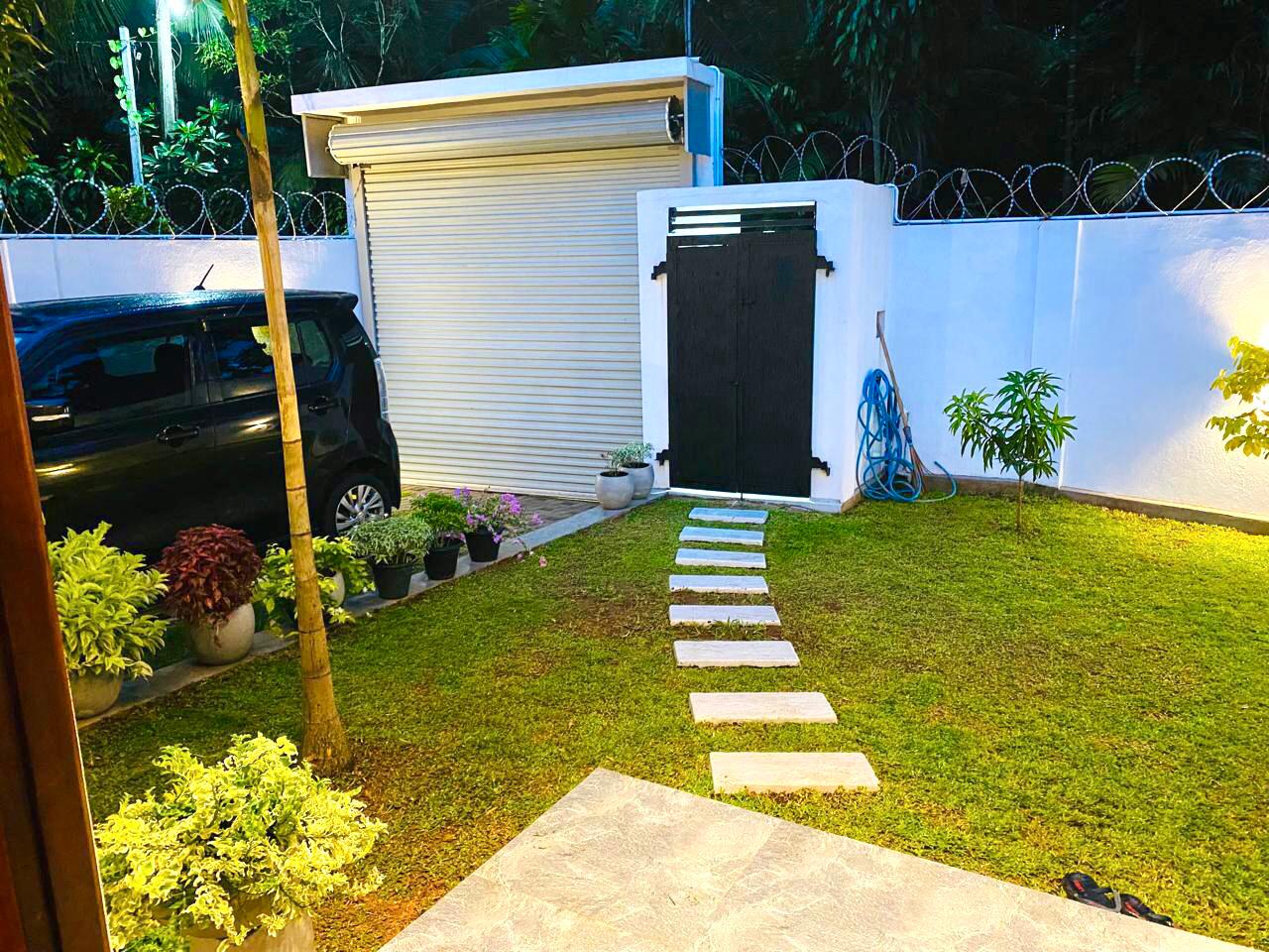 House for Sale in Athurugiriya ads-image-1