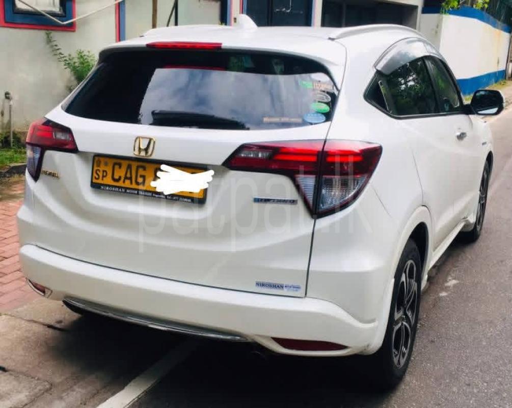 Honda Vezel 2015 - பயன்படுத்தப்பட்டது SUV sale in Sri Lanka - patpat.lk