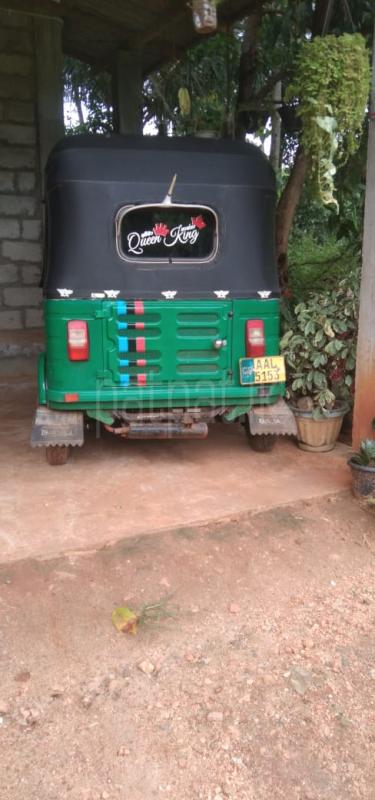Bajaj Three Wheel 2013 - பயன்படுத்தப்பட்டது முச்சக்கர வண்டி sale in Sri Lanka - patpat.lk
