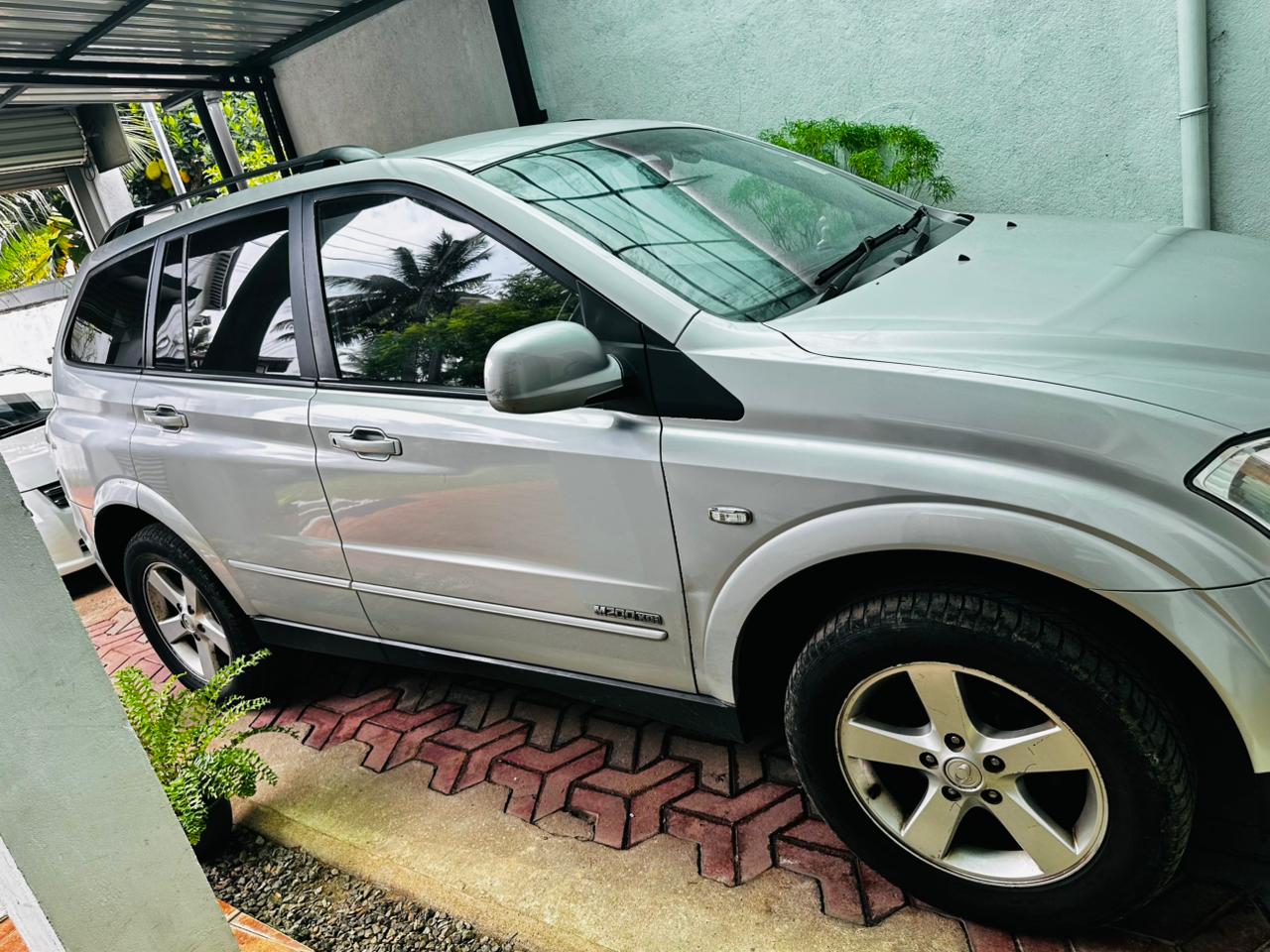 Micro Kyron 2012 - Used SUV sale in Sri Lanka - patpat.lk
