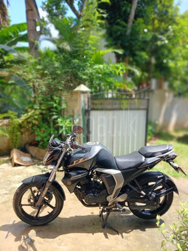 Yamaha FZ 2016 - Used Bike sale in Sri Lanka - patpat.lk