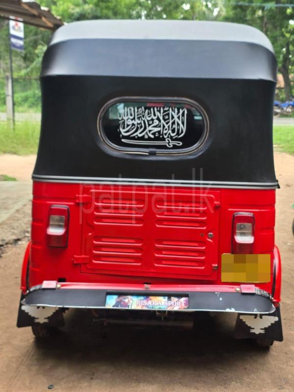 Bajaj Three Wheel 2015 - பயன்படுத்தப்பட்டது முச்சக்கர வண்டி sale in Sri Lanka - patpat.lk