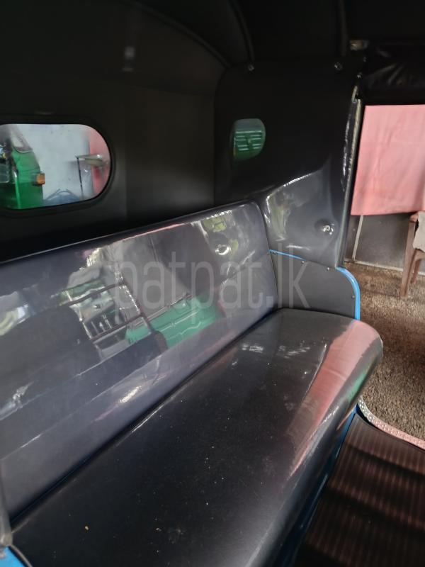 Bajaj 2 stroke 2006 - பயன்படுத்தப்பட்டது முச்சக்கர வண்டி sale in Sri Lanka - patpat.lk