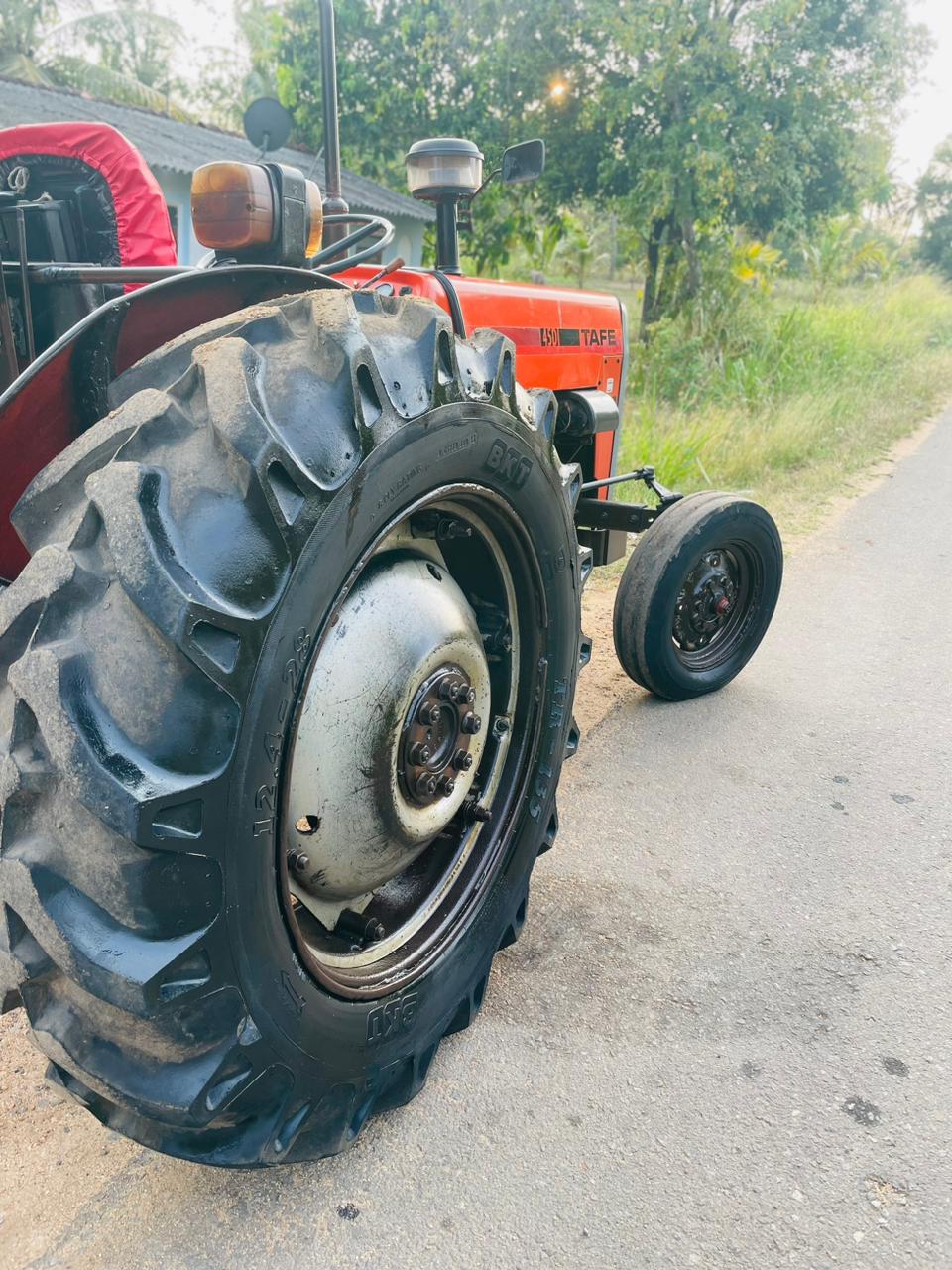 TAFE Tractor 2017 - Used Land sale in Sri Lanka - patpat.lk