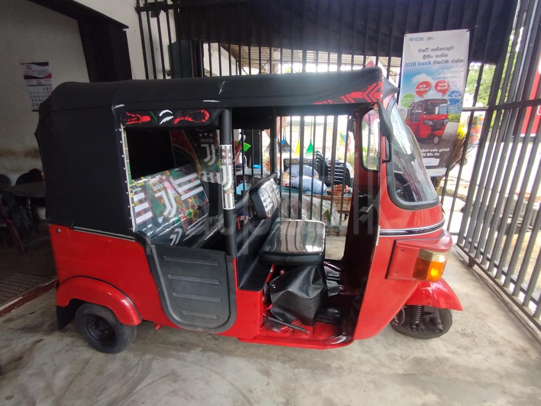Bajaj Three Wheel 2010 - Used Three wheeler sale in Sri Lanka - patpat.lk