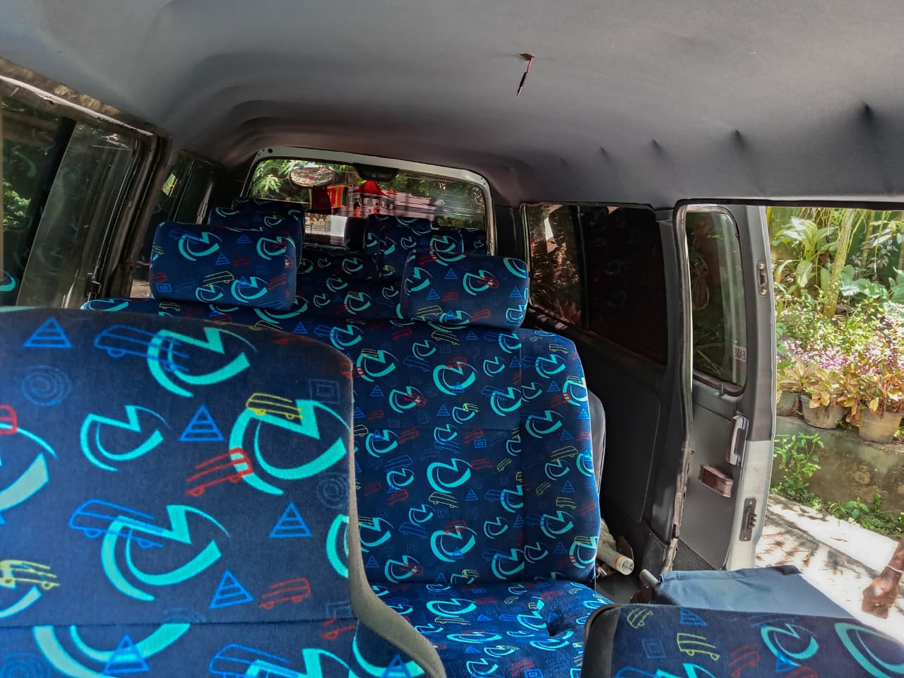 Nissan Caravan 1994 - Used Van sale in Sri Lanka - patpat.lk