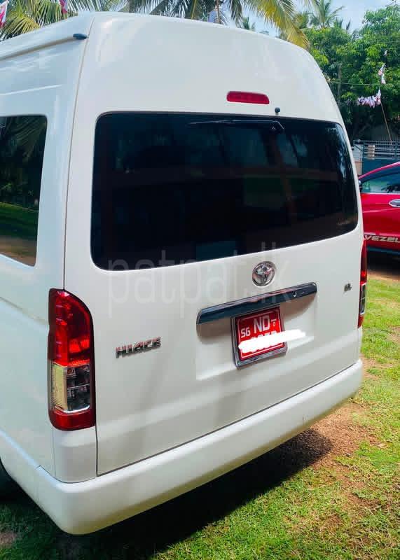 Toyota Hiace 2017 - භාවිතා කරන ලද වෑන් රථය sale in Sri Lanka - patpat.lk