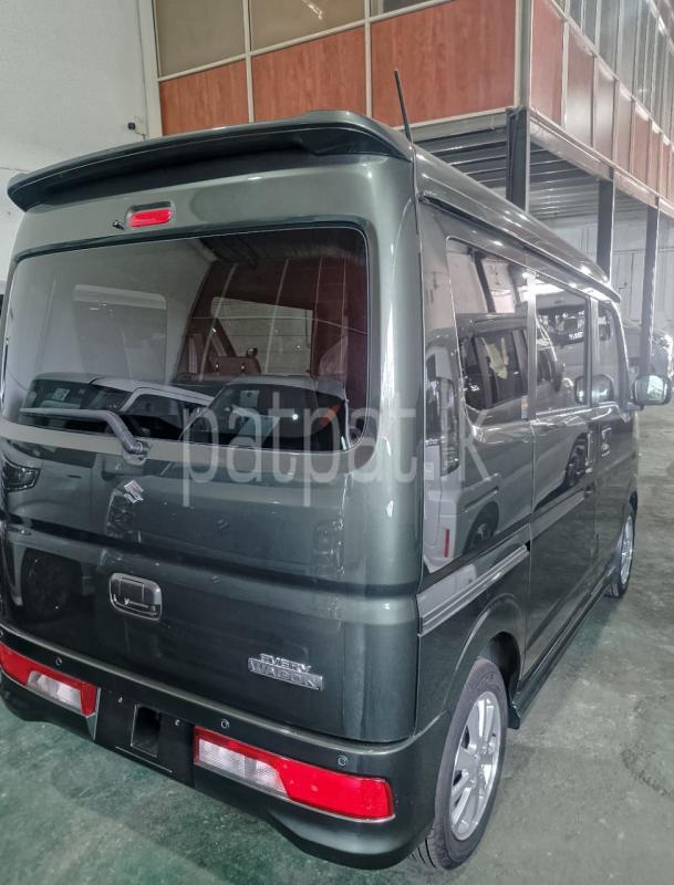 Advertisement image 3