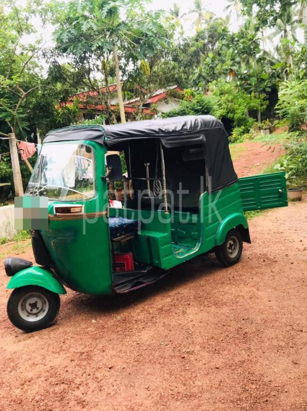 Bajaj Three Wheel 2004 - பயன்படுத்தப்பட்டது முச்சக்கர வண்டி sale in Sri Lanka - patpat.lk