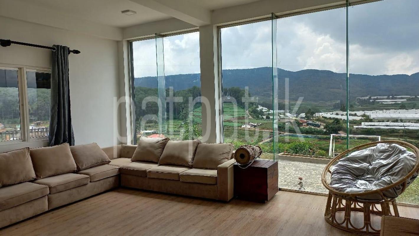 Holiday Bungalow for Sale in Ambewela