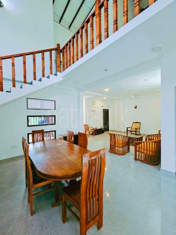 House for Sale in Athurugiriya