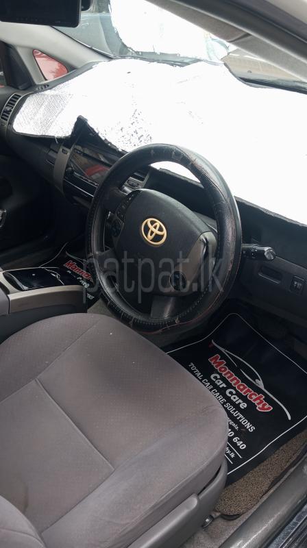 Toyota Prius 2011 - பயன்படுத்தப்பட்டது கார் sale in Sri Lanka - patpat.lk