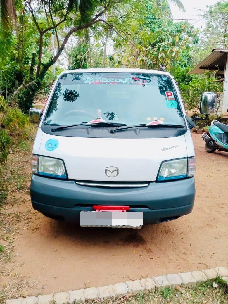 Mazda Bongo 2002 ads-image-1