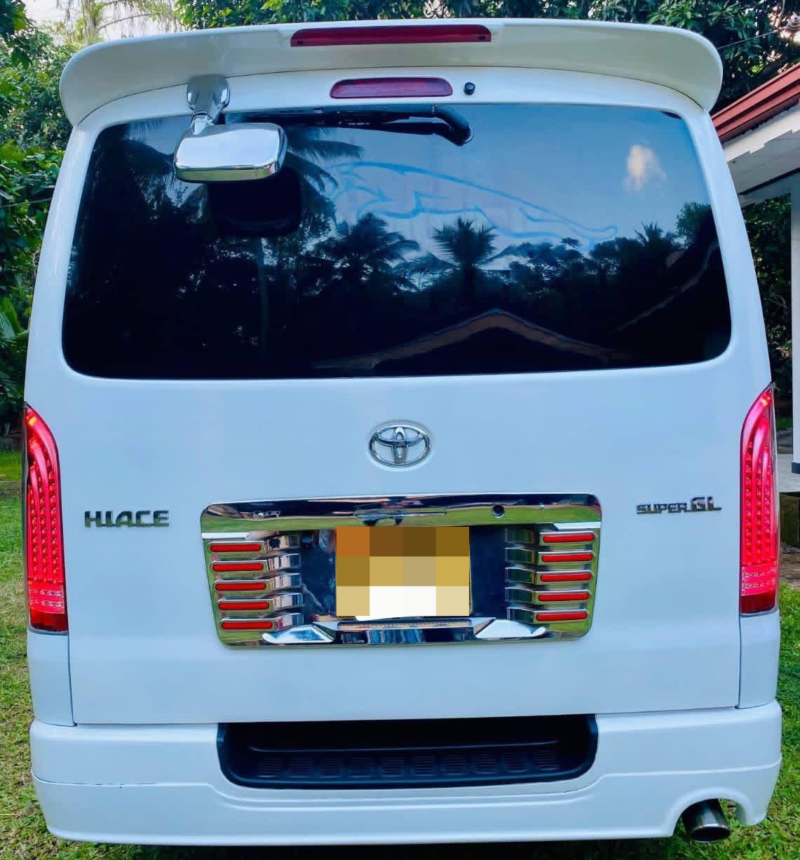 Toyota Hiace 2007 - Used Van sale in Sri Lanka - patpat.lk