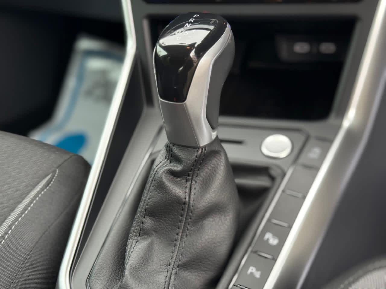 Volkswagen Polo 2024 - Brand New Car sale in Sri Lanka - patpat.lk