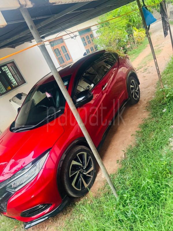 Honda Vezel 2016 - Used SUV sale in Sri Lanka - patpat.lk