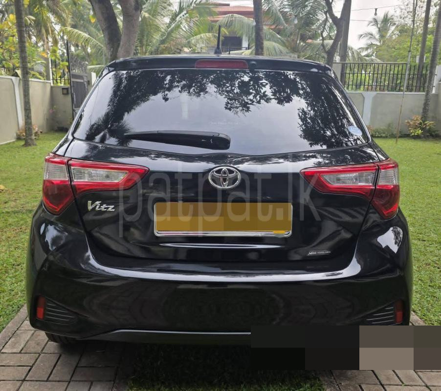 Toyota Vitz 2018 - பயன்படுத்தப்பட்டது கார் sale in Sri Lanka - patpat.lk