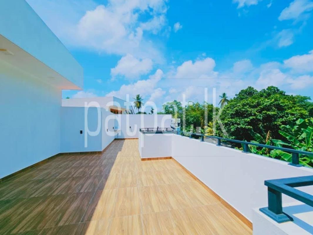 Advertisement image 6