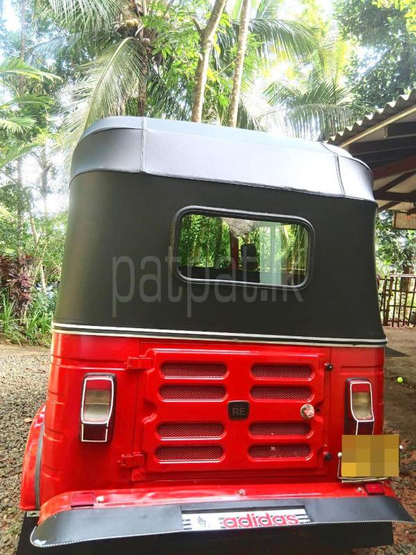 Bajaj 4 stroke 2014 - பயன்படுத்தப்பட்டது முச்சக்கர வண்டி sale in Sri Lanka - patpat.lk