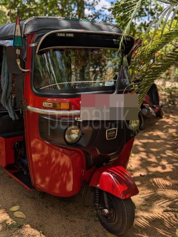 Bajaj Three Wheel 2015 - பயன்படுத்தப்பட்டது முச்சக்கர வண்டி sale in Sri Lanka - patpat.lk