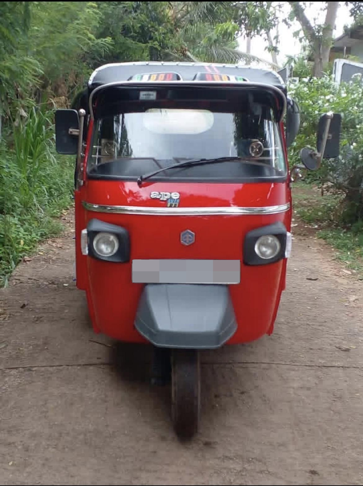 Piaggio Three Wheel 2008 ads-image-1