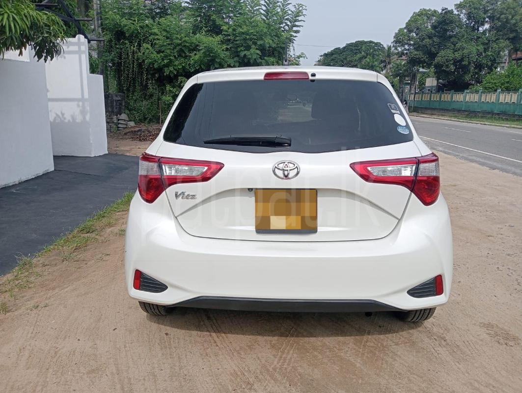 Toyota Vitz 2018 - பயன்படுத்தப்பட்டது கார் sale in Sri Lanka - patpat.lk
