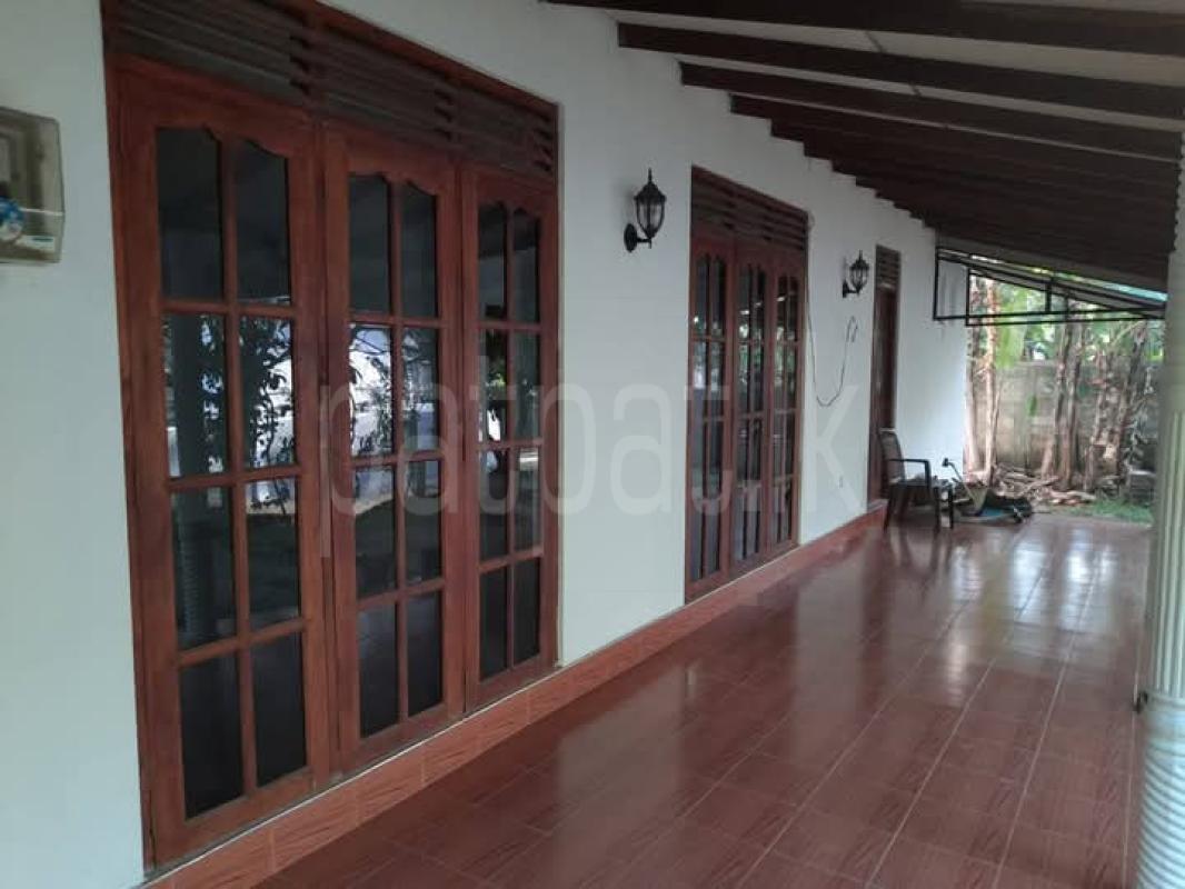 House for Sale in Yakkala ads-image-1