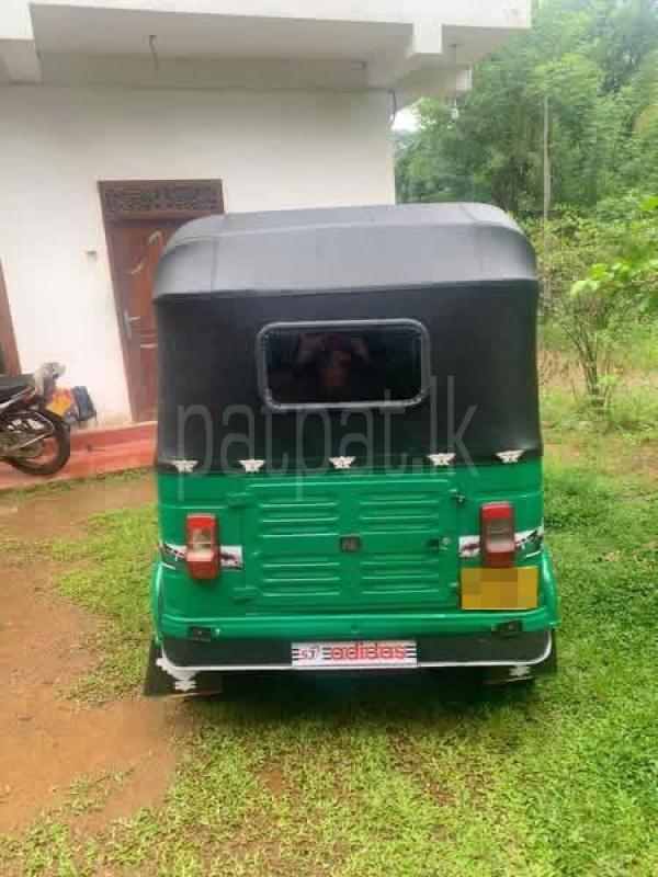 Bajaj Three Wheel 2015 - பயன்படுத்தப்பட்டது முச்சக்கர வண்டி sale in Sri Lanka - patpat.lk