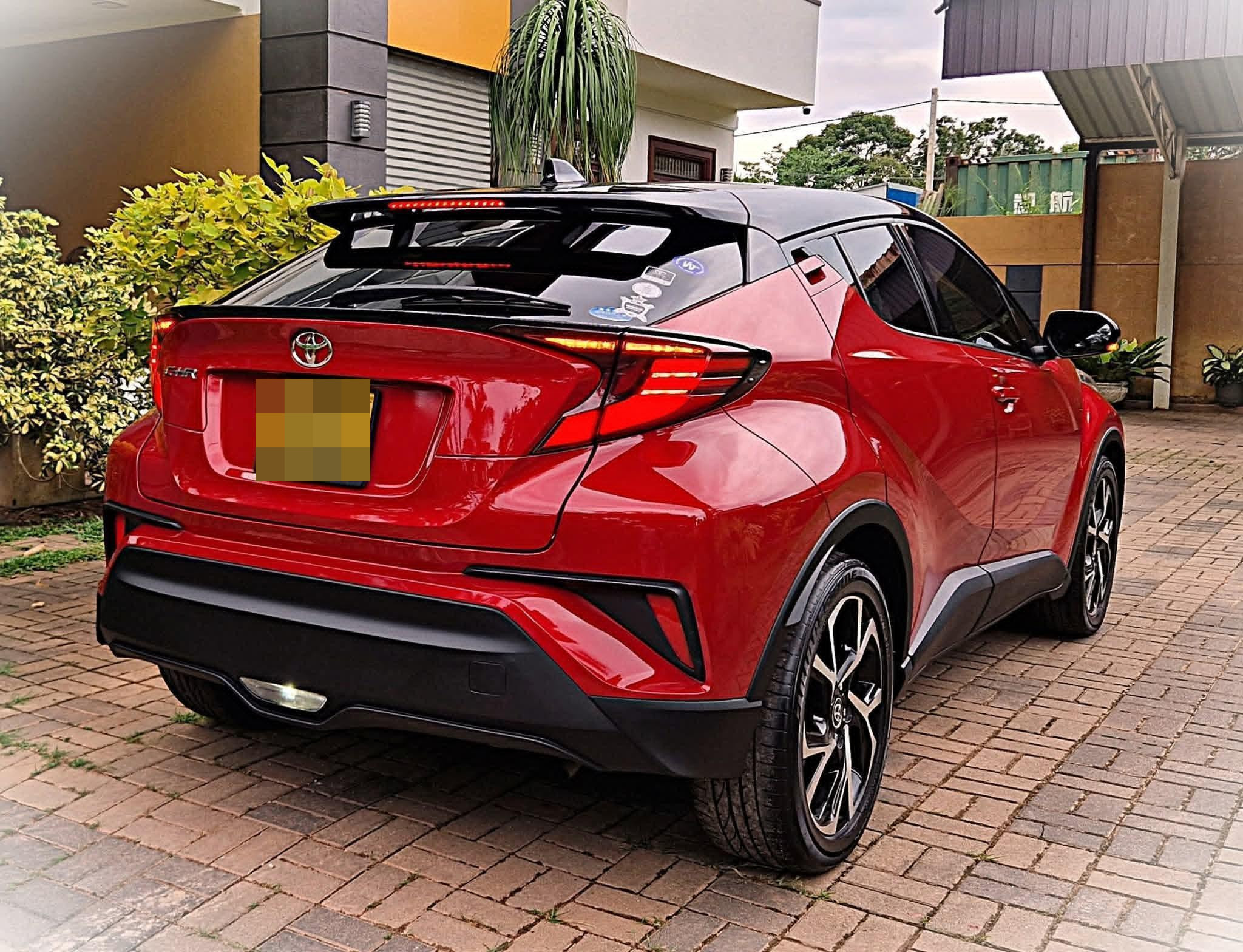 Toyota CHR 2019 - பயன்படுத்தப்பட்டது SUV sale in Sri Lanka - patpat.lk