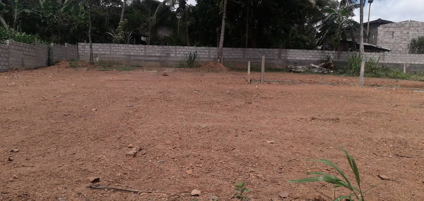 Commercial Land for Sale in Athurugiriya