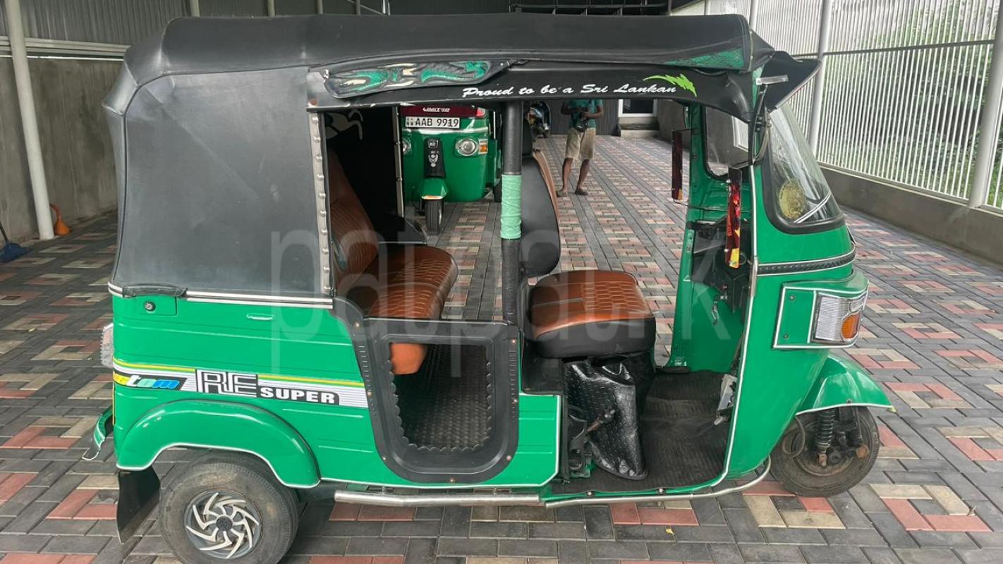 Bajaj 4 stroke 2012 - பயன்படுத்தப்பட்டது முச்சக்கர வண்டி sale in Sri Lanka - patpat.lk
