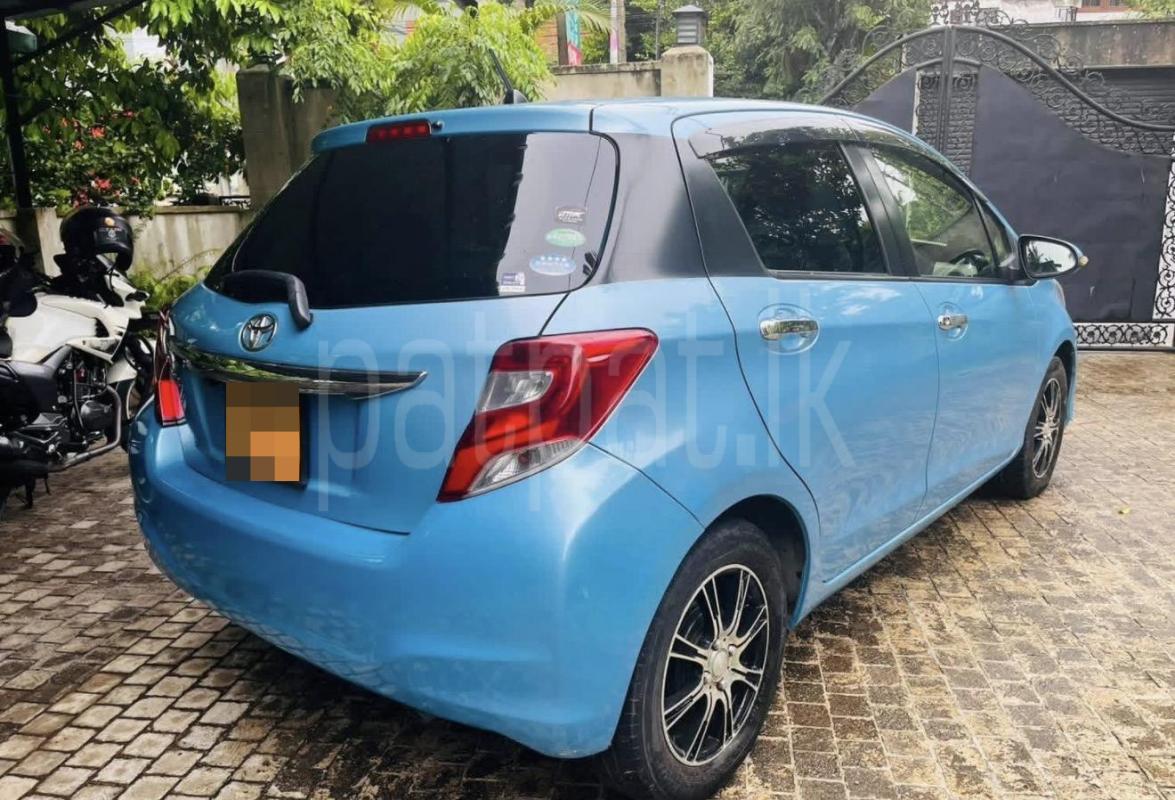 Toyota Vitz 2016 - பயன்படுத்தப்பட்டது கார் sale in Sri Lanka - patpat.lk