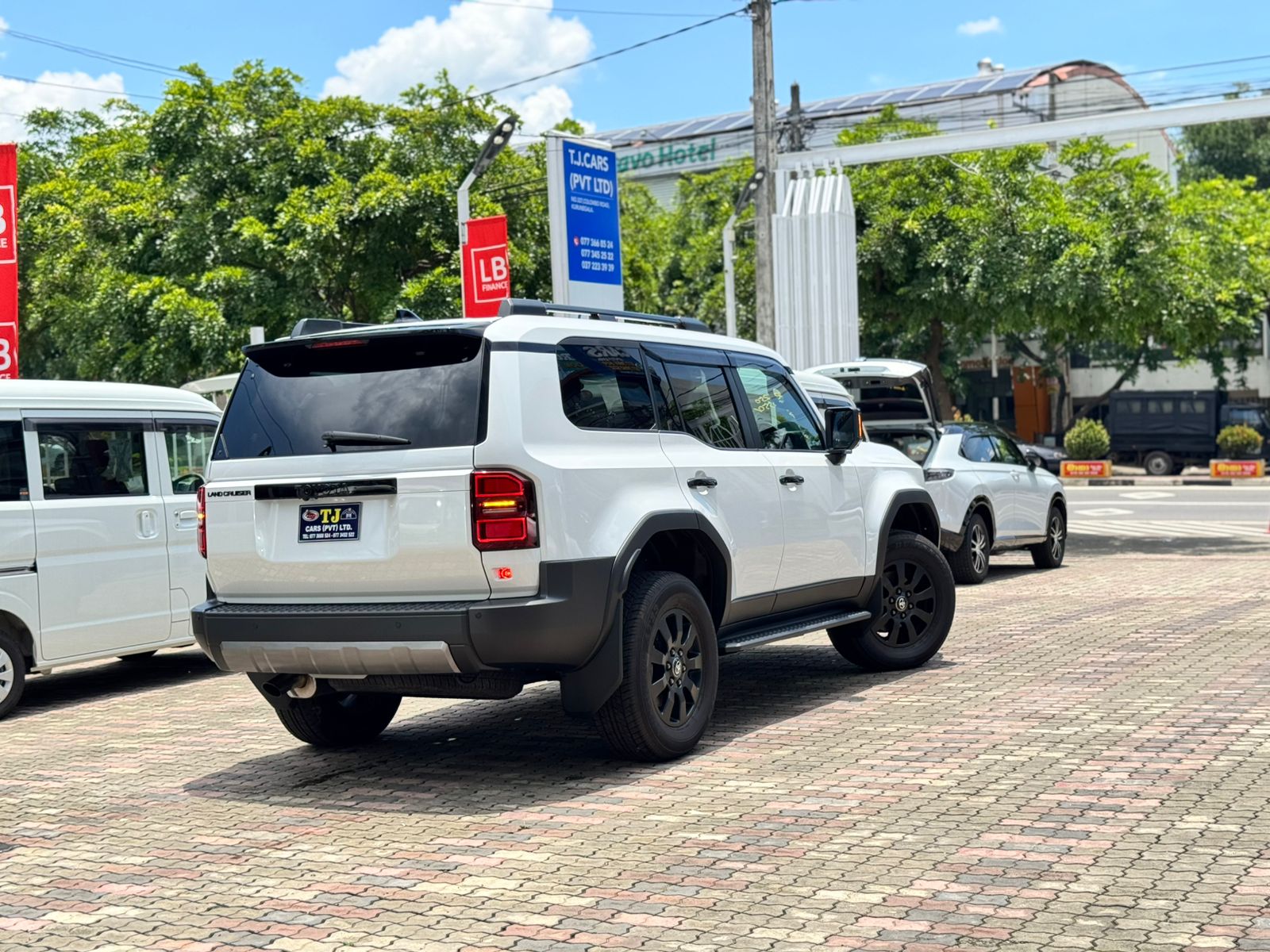 Toyota Land Cruiser 2024 - Brand New SUV sale in Sri Lanka - patpat.lk