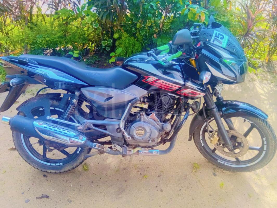 Bajaj Pulsar 2017 - பயன்படுத்தப்பட்டது பைக் sale in Sri Lanka - patpat.lk